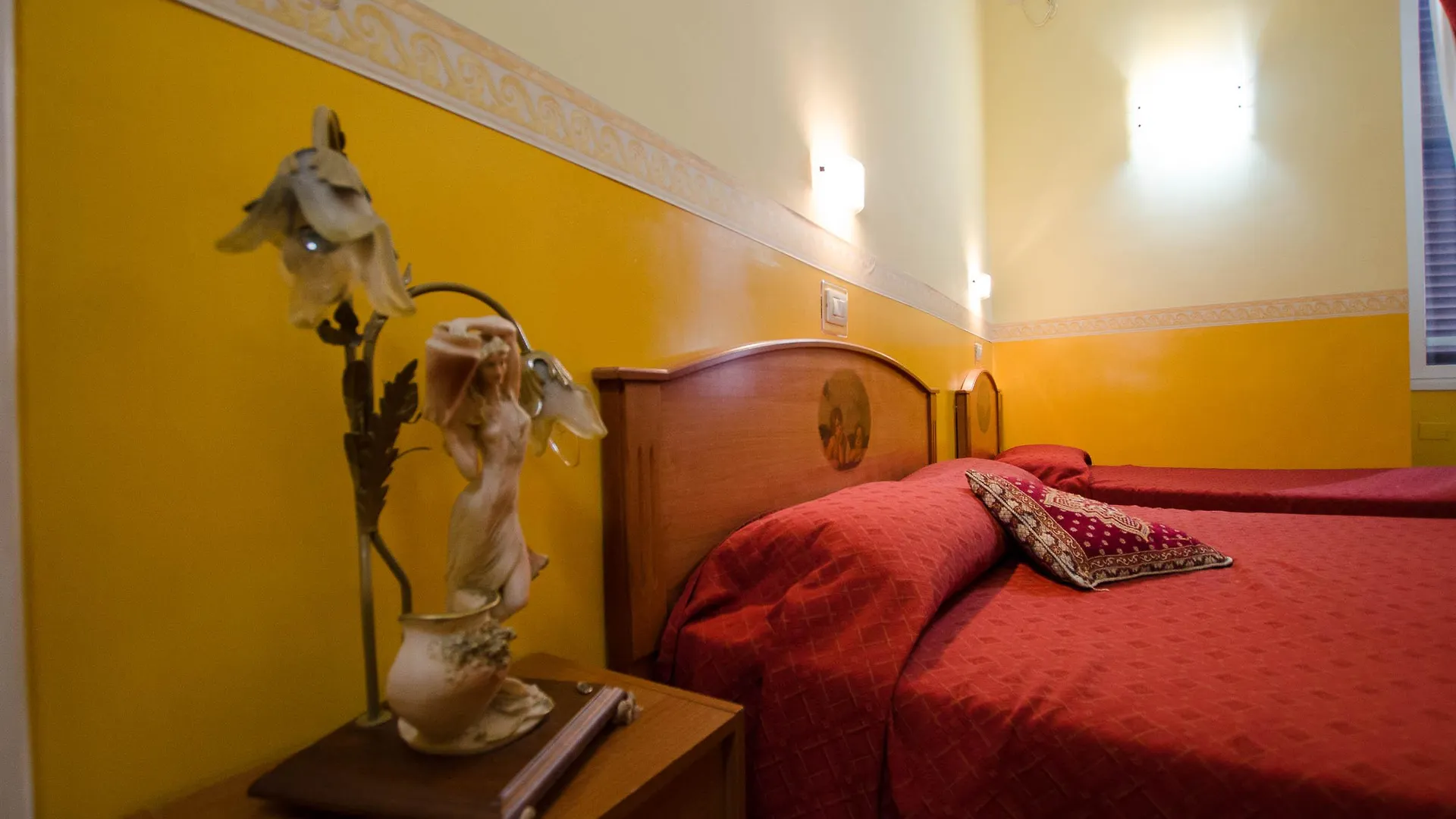 Hotel Termini Roma 2*,  Italia