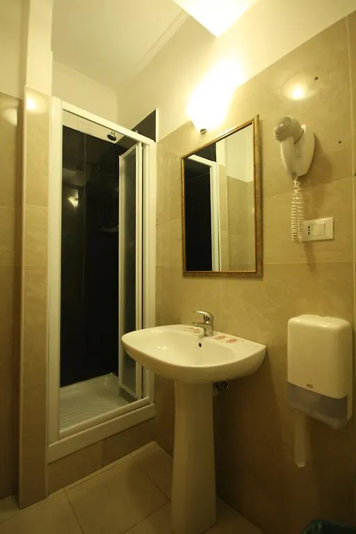 Hotel Termini Roma 2*,
