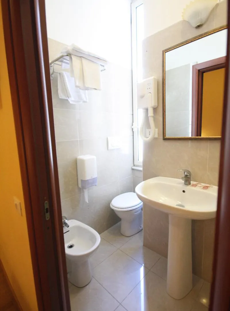 Hotel Termini Roma 2*,